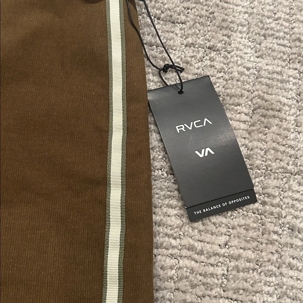 RVCA Sunset Trunk Brown Shorts with Cream Accents 38 17”